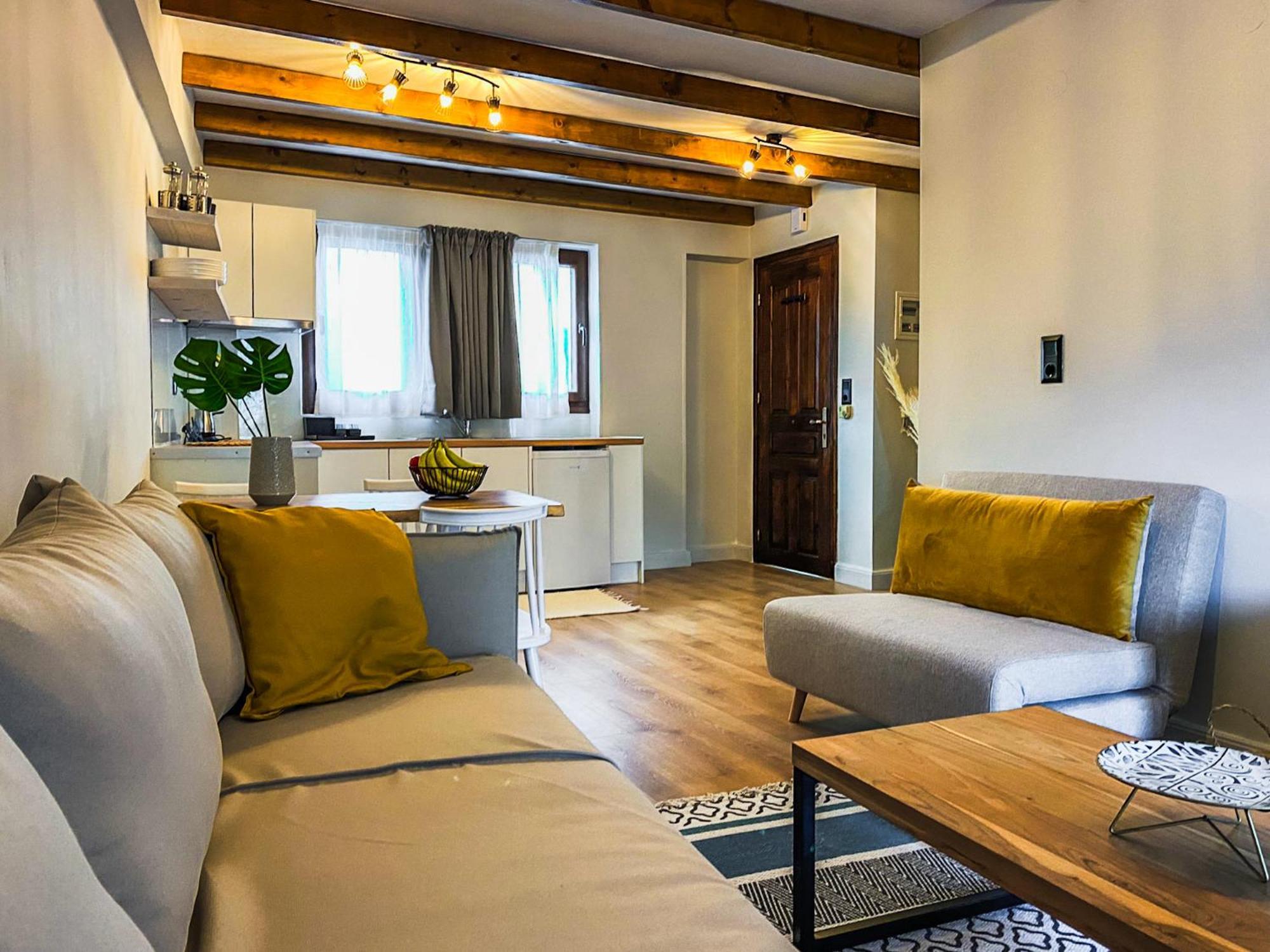 Apellou Apartments Самос Экстерьер фото